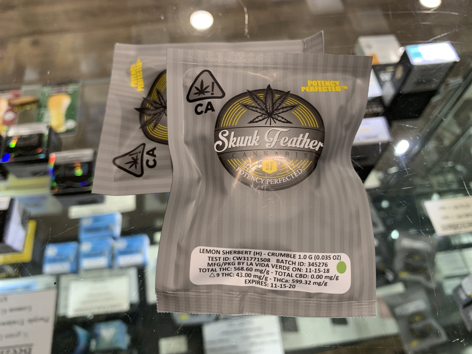 Skunk Feather Lemon Sherb 1g