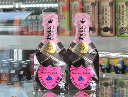 Pretty Dope Blueberry Baddie 1g Live Resin Cartridge