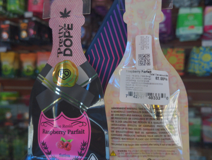 Pretty Dope Raspberry Parfait 1g Live Resin Cartridge