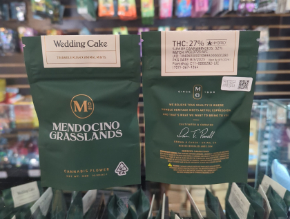 Mendocino Grasslands Wedding Cake 3.5g Flower