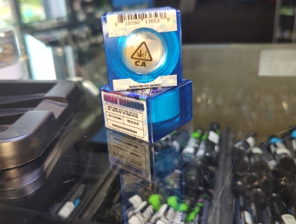ICED Blue Zushi 1g Sugar Diamonds Concentrate