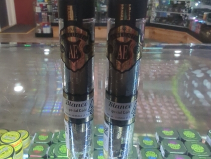 El Blunto: Blanco Especial Gold Glass Tip Blunt