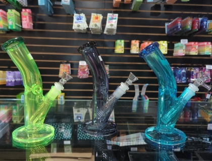 colored glass on glass curved 8.5 waterpipe 1g Glass