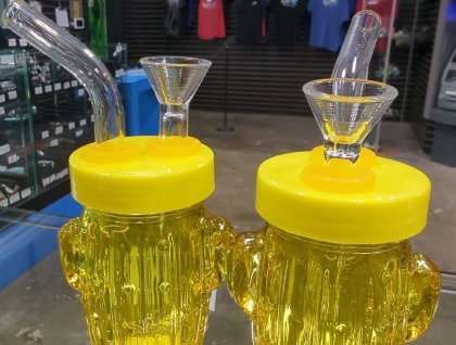 3.5" Glass Cactus Water Pipe Yellow