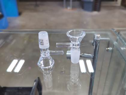 14.5MM Male Clear Glass-On-Glass Bowl