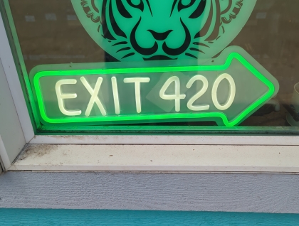Kure Exit 420 Neon Sign