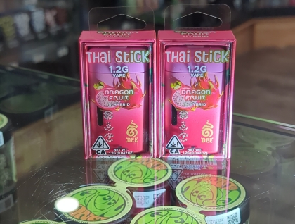 DEE Dragon Fruit Thai Stick AIO 1.2g Cartridge