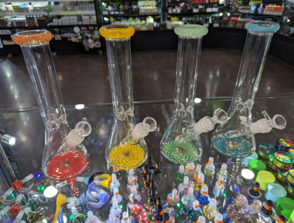 10 in Colored Base Beaker