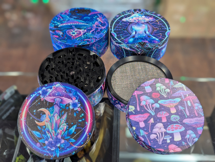 Mushroom Art 4 part Grinder