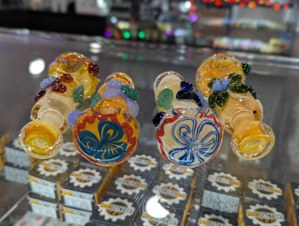 5" Art Flower Leaf Heavy Duty Hand Pipe (61108)
