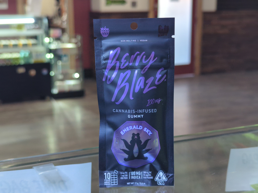 Emerald Sky Gummies Berry Blaze 100mg Edibles
