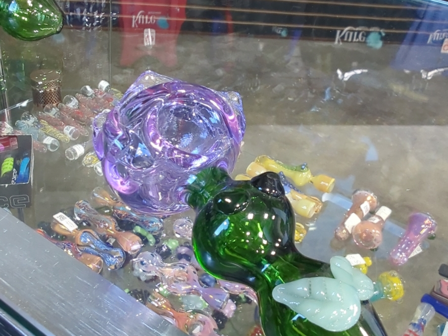 4.5" Multicolored Leaf Glass Hand Pipe