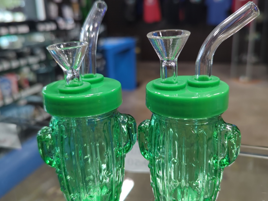 3.5" Glass Cactus Water Pipe Green