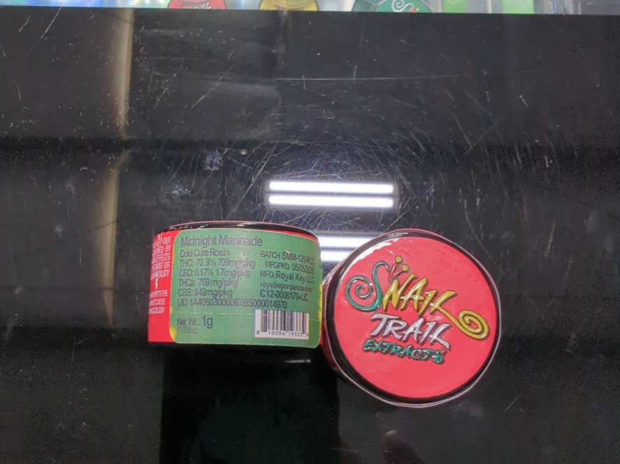 Snail Trail Cold Cure Rosin Midnight Marinade 1g Concentrate