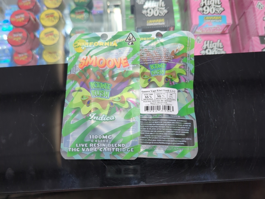 Smoove Kiwi Kush 1.1g Cartridge