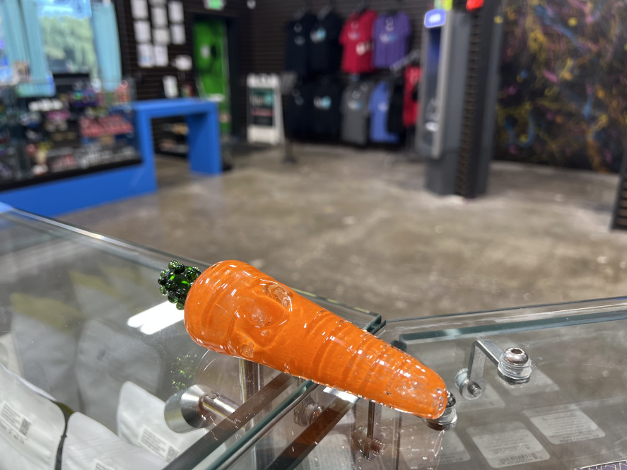 Carrot Hand Pipe