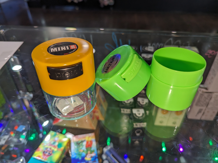 Medium Vacuum Storage Container